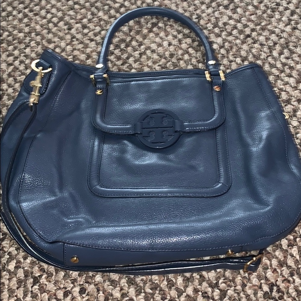 Beautiful Tory Burch purse!